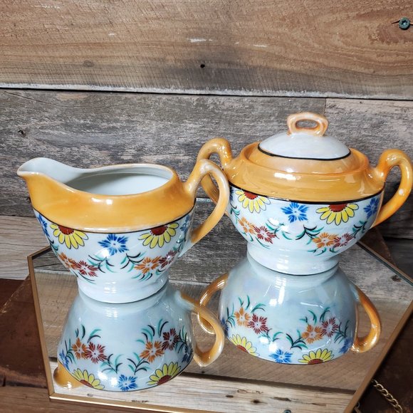 Lusterware Floral Cream & Sugar.  Occupied Japan. - Picture 1 of 5